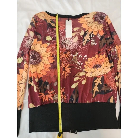 Lily by Firmiana Size L Multicolor Floral V-Neck Long Sleeve Cardigan. - Picture 11 of 11